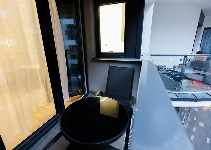 Petrovdom Apartment In Warsaw, Rc Bliska Wola Tower
